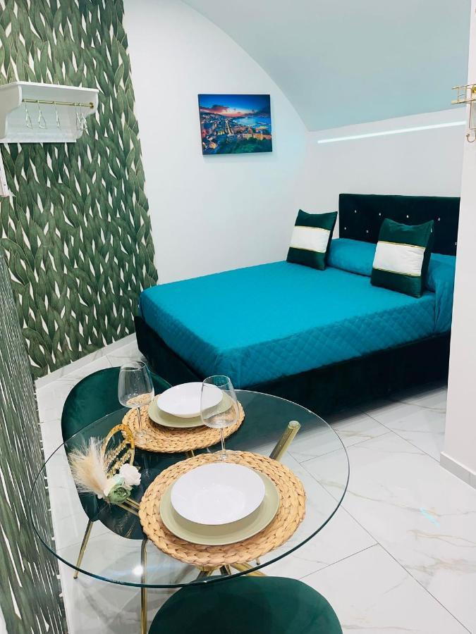 Mary'S Home Napoli Bagian luar foto
